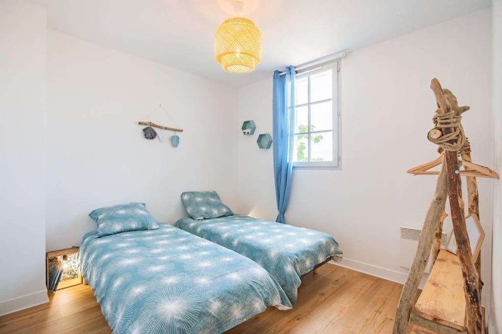 Jolie Maison Proche Mer - 8 Voyageurs - 4 Chambres วูซ์-ซัวร์-แมร์ ภายนอก รูปภาพ